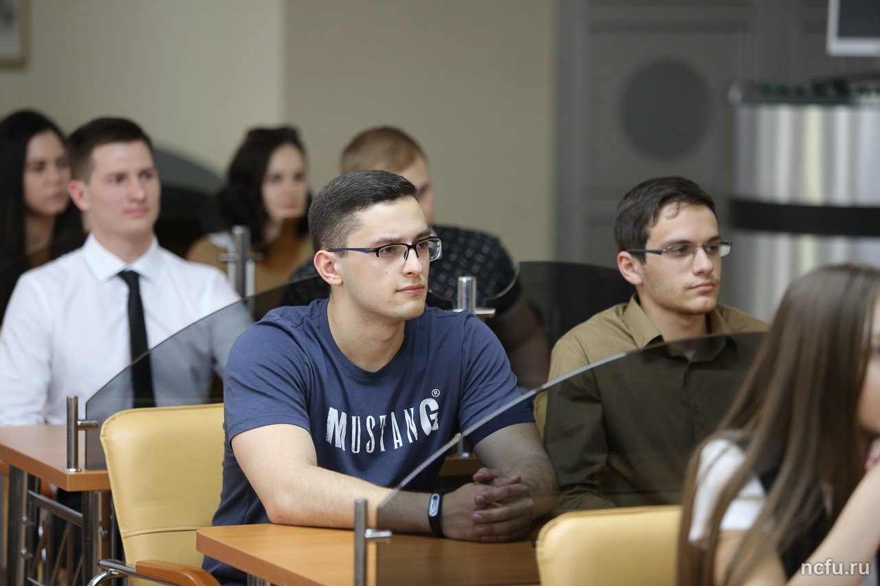 В СКФУ состоялось награждение стипендиатов «КлючАвто»