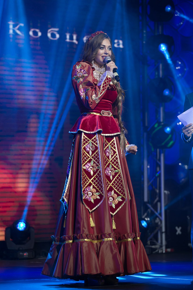 Корона «Королевы Весны-2018» у студентки СКФУ