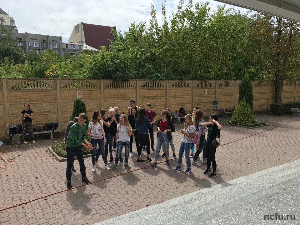Первокурсники СКФУ проходят курс молодого бойца