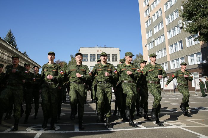 На военной кафедре СКФУ отметили День сухопутных войск
