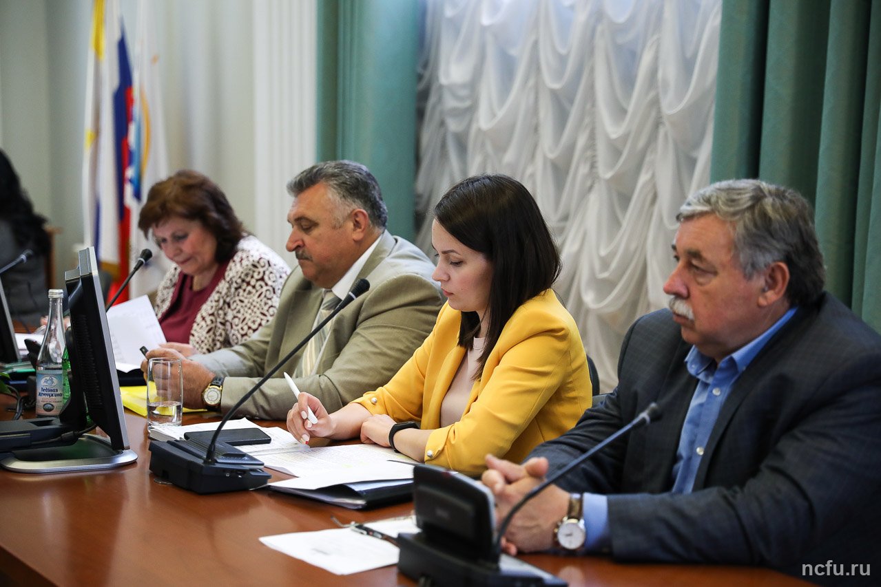 Представители ректората пообщались с преподавателями Института математики и естественных наук