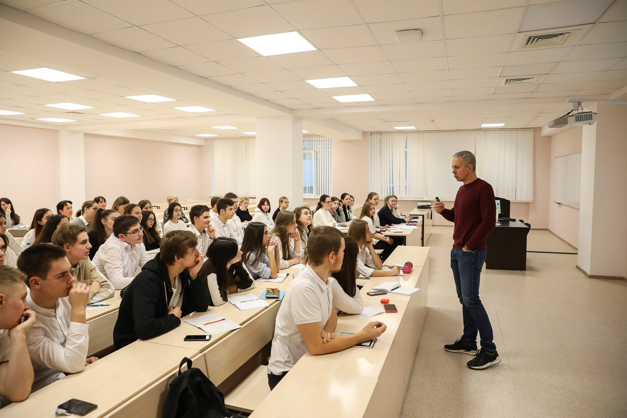 Академик РАН прочитал лекции школьникам в СКФУ 