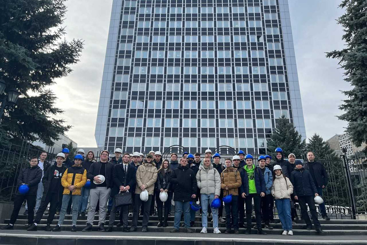 dlya-studentov-skfu-proveli-ehkskursii-po-ehnergeticheskim-predpriyatiyam-ncfu-ru-02