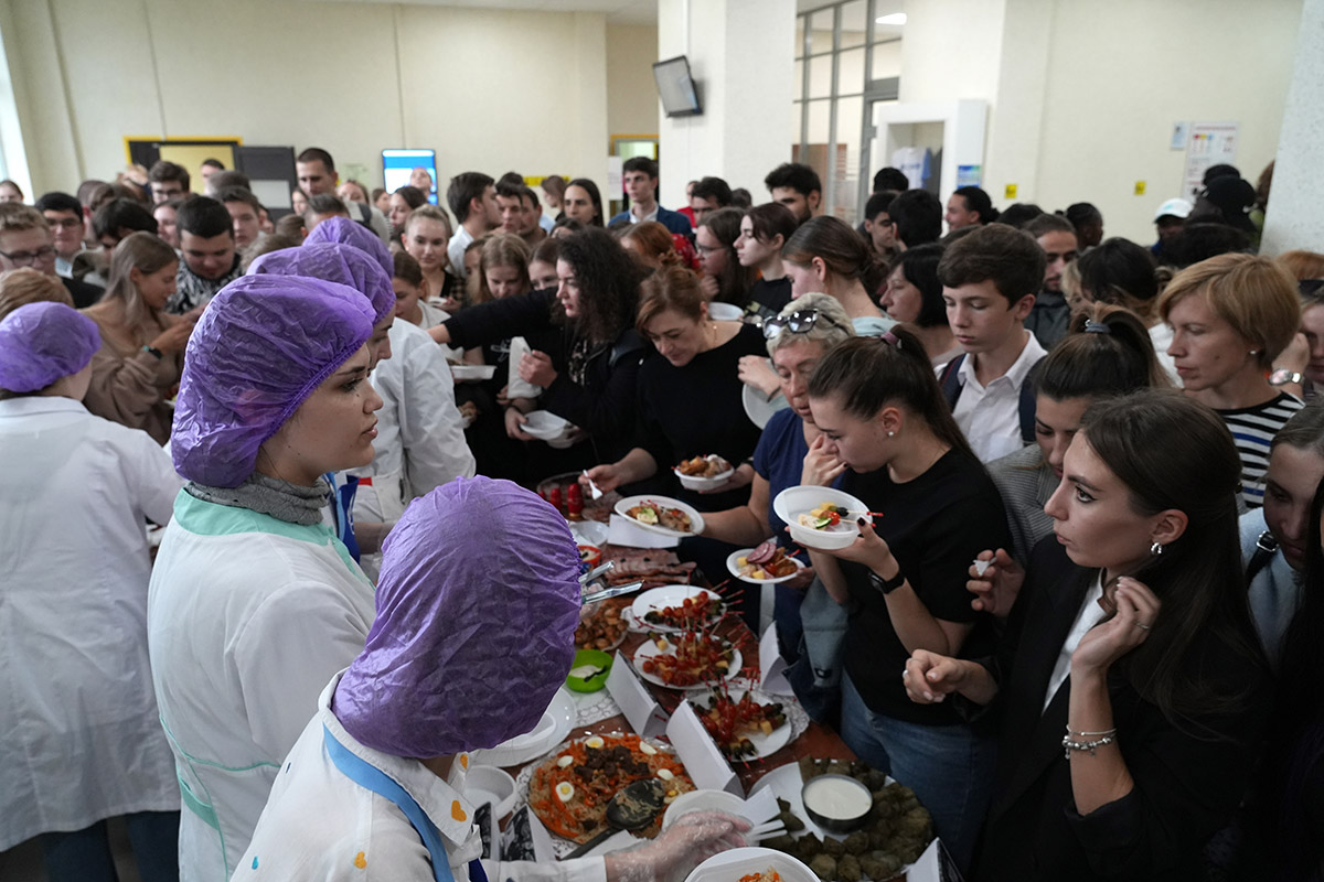 festival-ulichnoj-edy-proshel-v-skfu-ncfu-ru-01 (2)