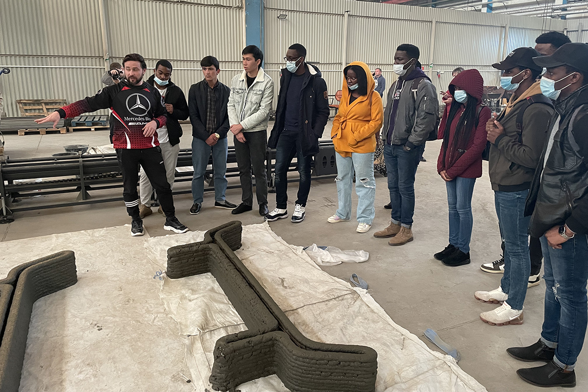 inostrannye-studenty-skfu-posetili-industrialnyj-park-master-тсагюкг-01 inostrannye-studenty-skfu-posetili-industrialnyj-park-master-тсагюкг-01