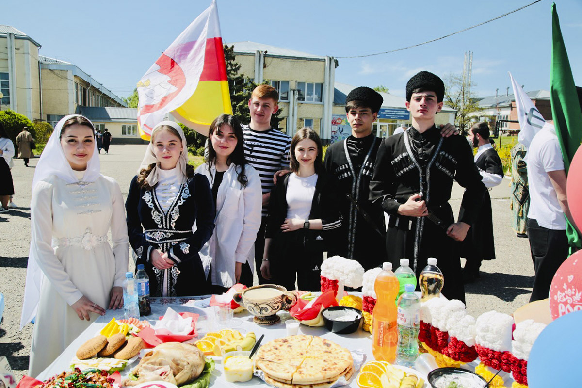 karavan-kultur-proshel-v-skfu-ncfu.ru-01
