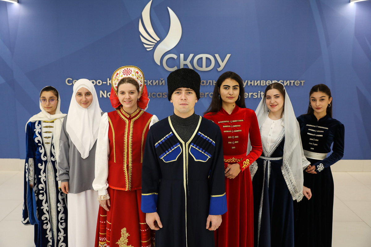 kavkaz-rodina-schastlivyh-lyudej-ehksperty-skfu-o-zhizni-na-severnom-kavkaze-i-ee-preimushchestvah-ncfu-ru-01 (3)
