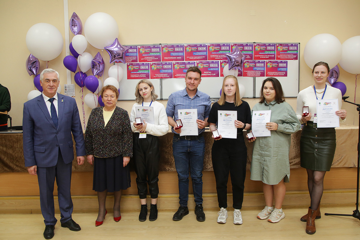 komanda-skfu-v-xii-evrazijskom-ehkonomicheskom-forume-molodyozhi-ncfu-ru-02