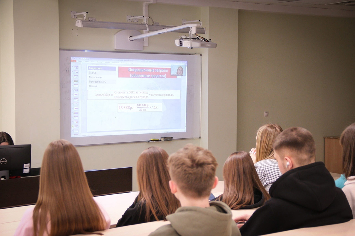 mezhdunarodnuyu-biznes-shkolu-posetili-studenty-skfu-ncfu-ru-2