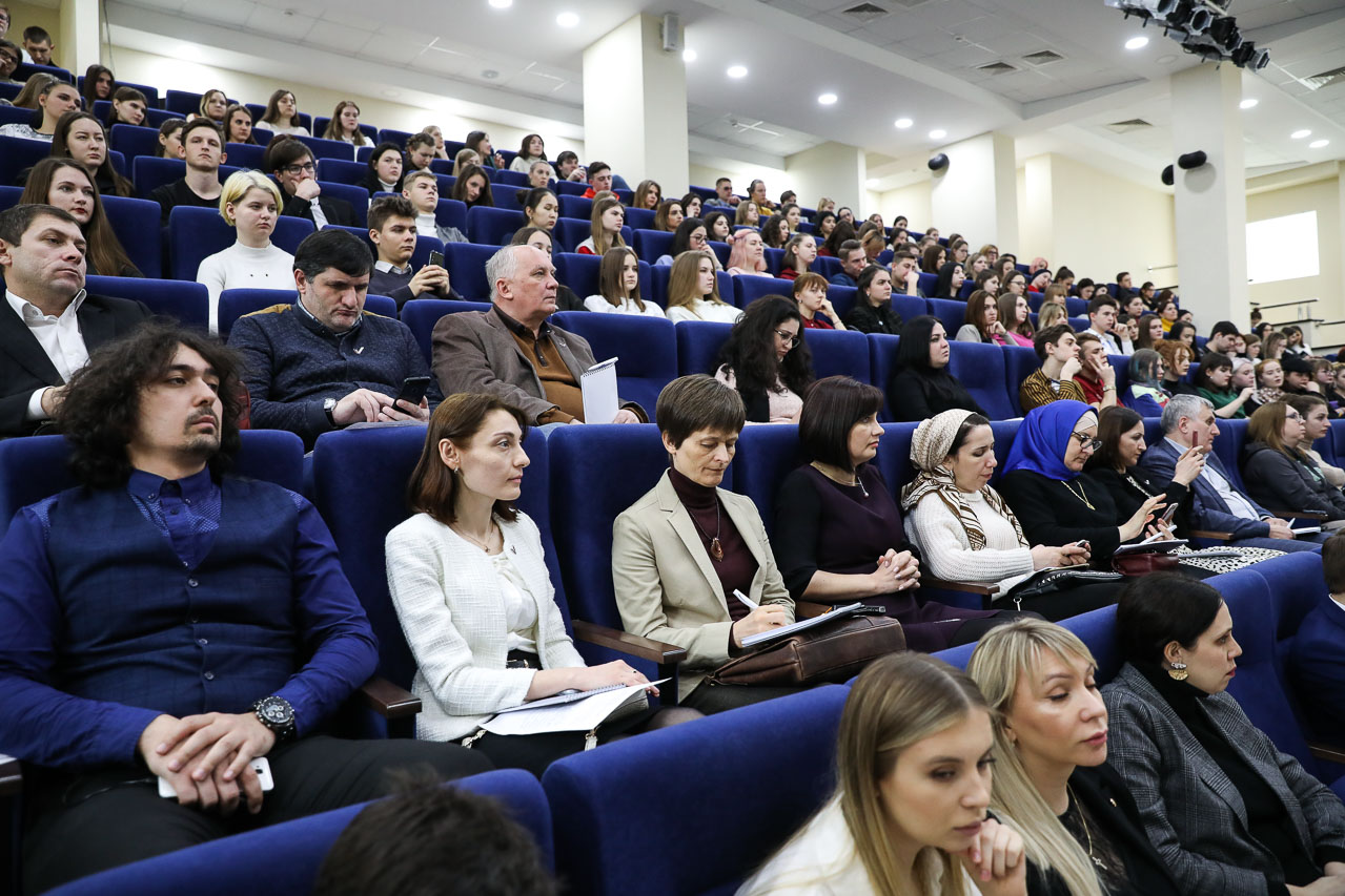На площадке СКФУ прошёл пресс-конгресс «Правда и справедливость» На площадке СКФУ прошёл пресс-конгресс «Правда и справедливость»