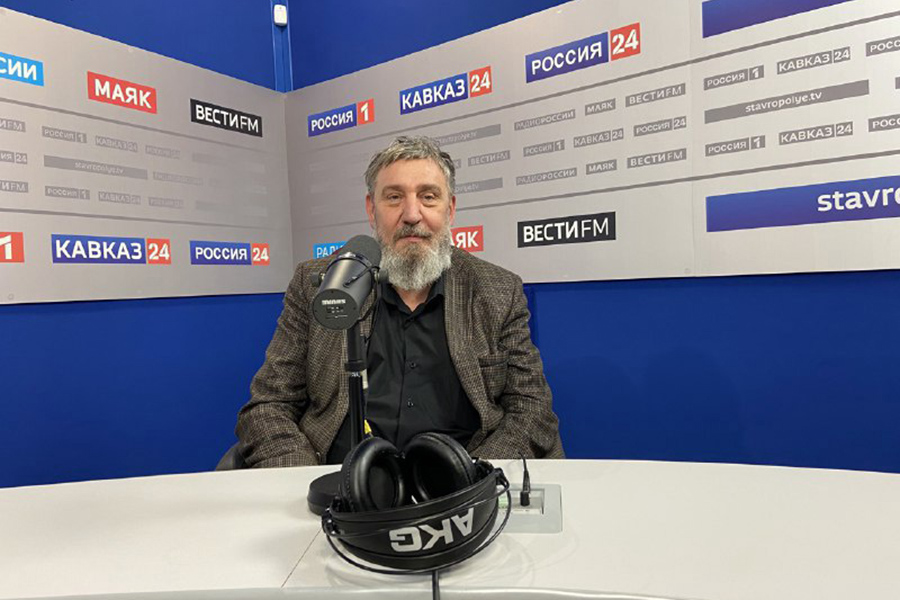 o-rabotah-uchenyh-v-himiko-farmacevticheskoj-oblasti-uznali-slushateli-radio-rossii-stavropole-ncfu-ru-01