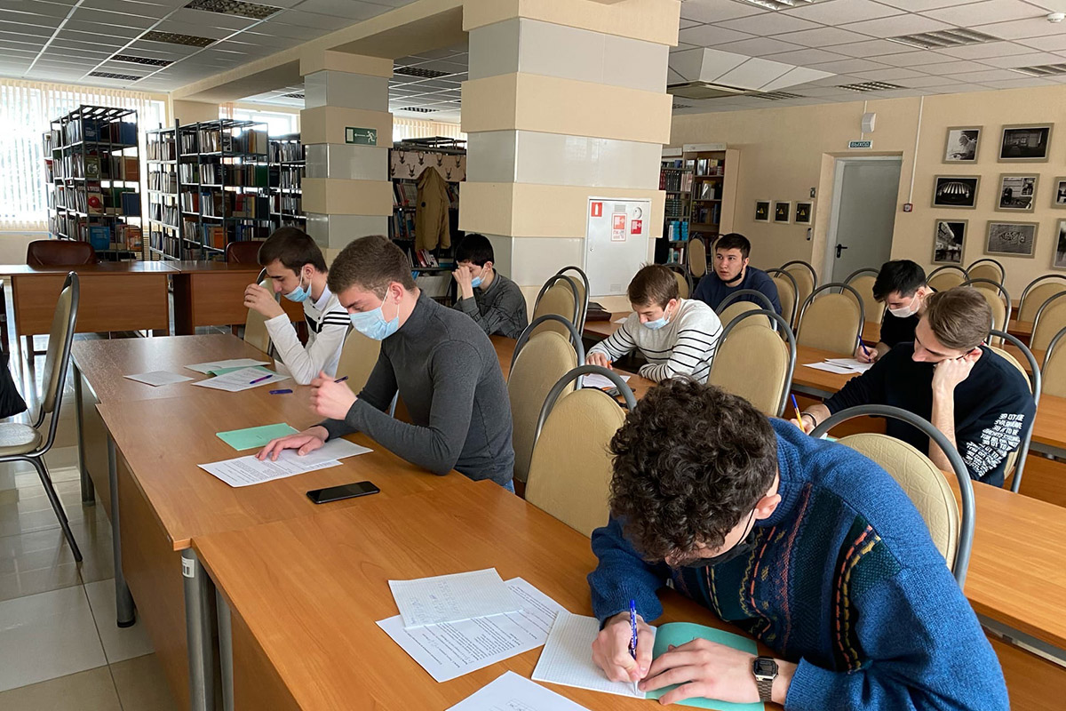 podvedeny-itogi-ezhegodnoj-studencheskoj-olimpiady-po-matematike-ncfu-ru-01 podvedeny-itogi-ezhegodnoj-studencheskoj-olimpiady-po-matematike-ncfu-ru-01