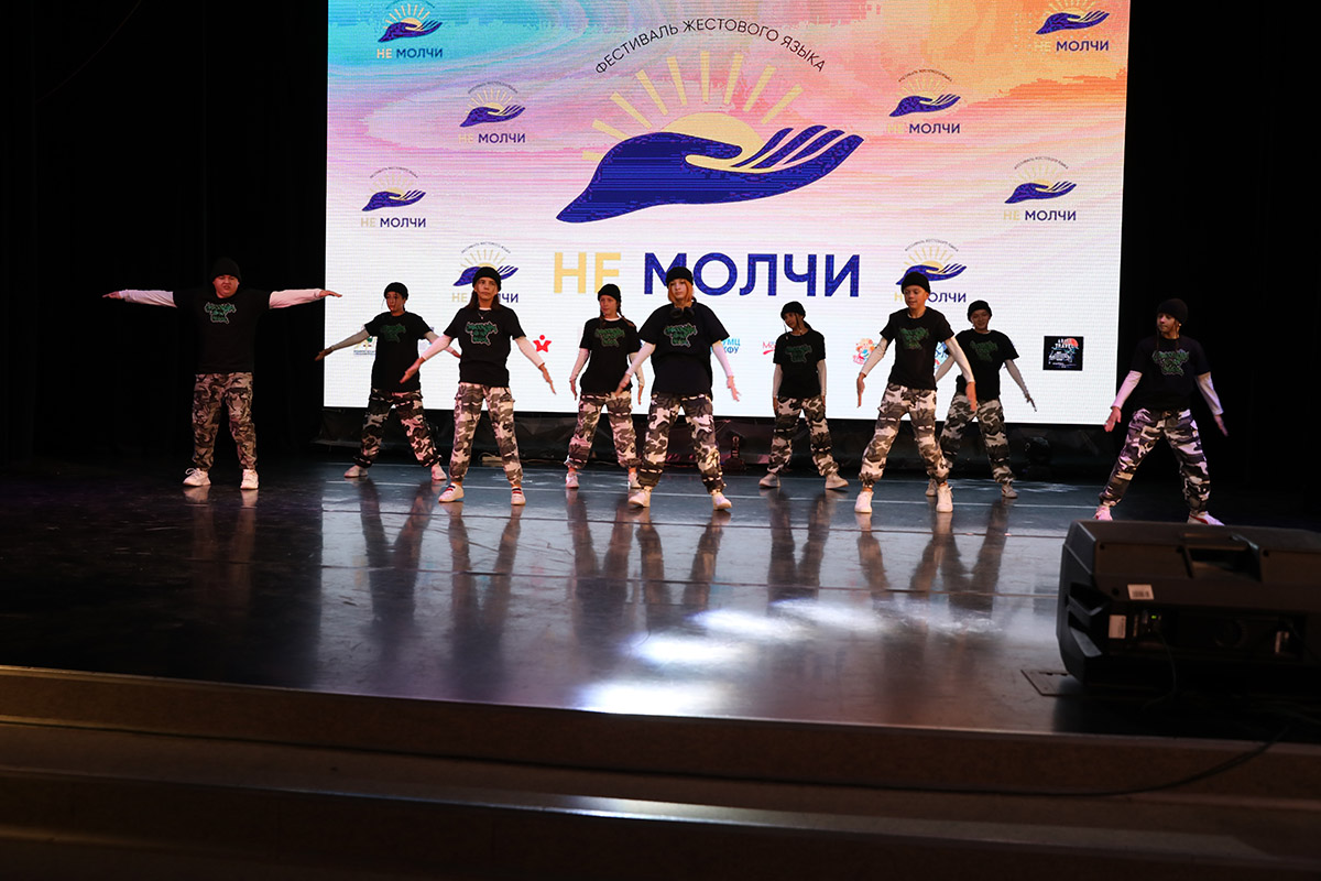 pomogaem-lyudyam-i-obuchaem-sluzheniem-proekty-skfu-na-premii-myvmeste-ncfu-ru-01 (2)