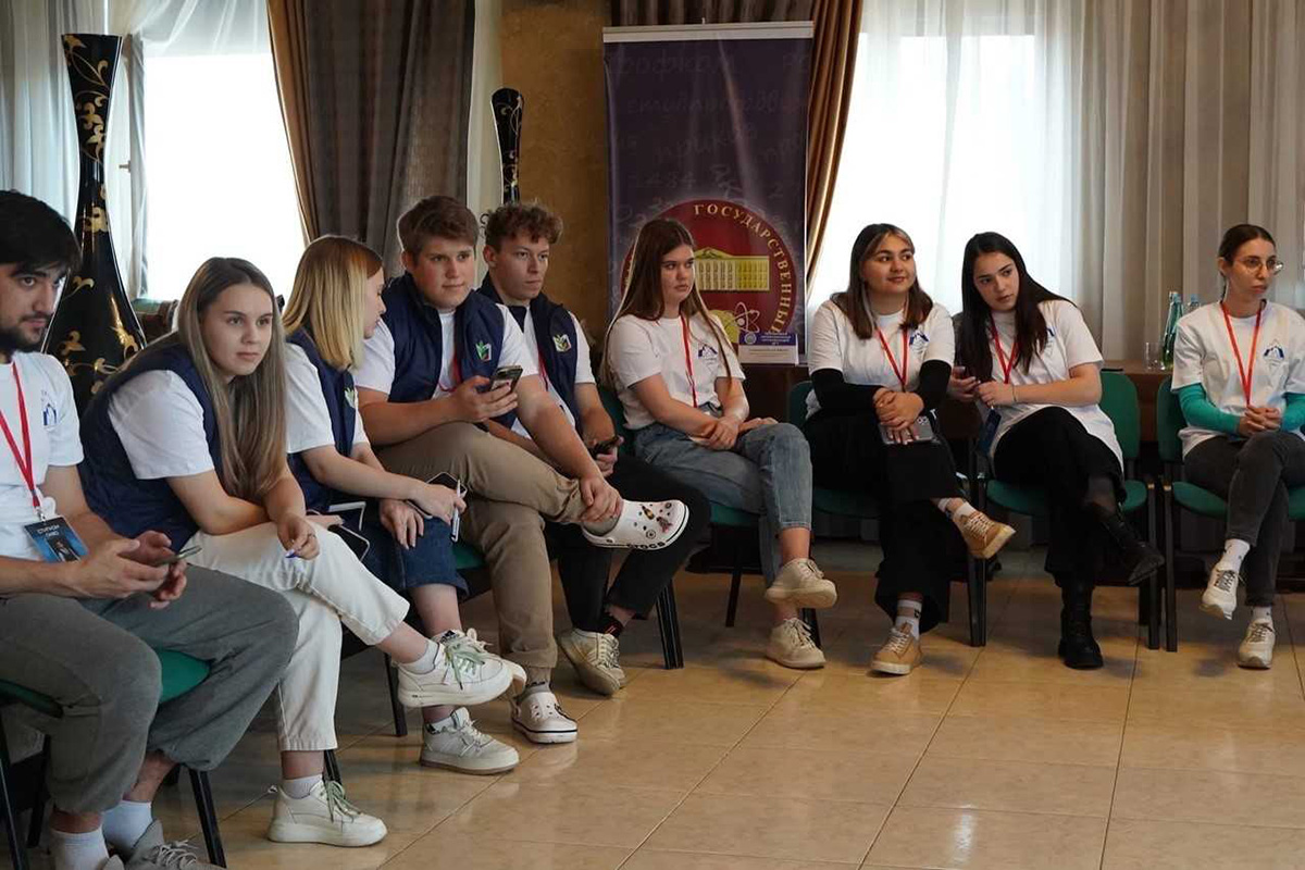 profbyuro-skfu-posetilo-forum-stipkom-skfo-2022-ncfu-ru-02