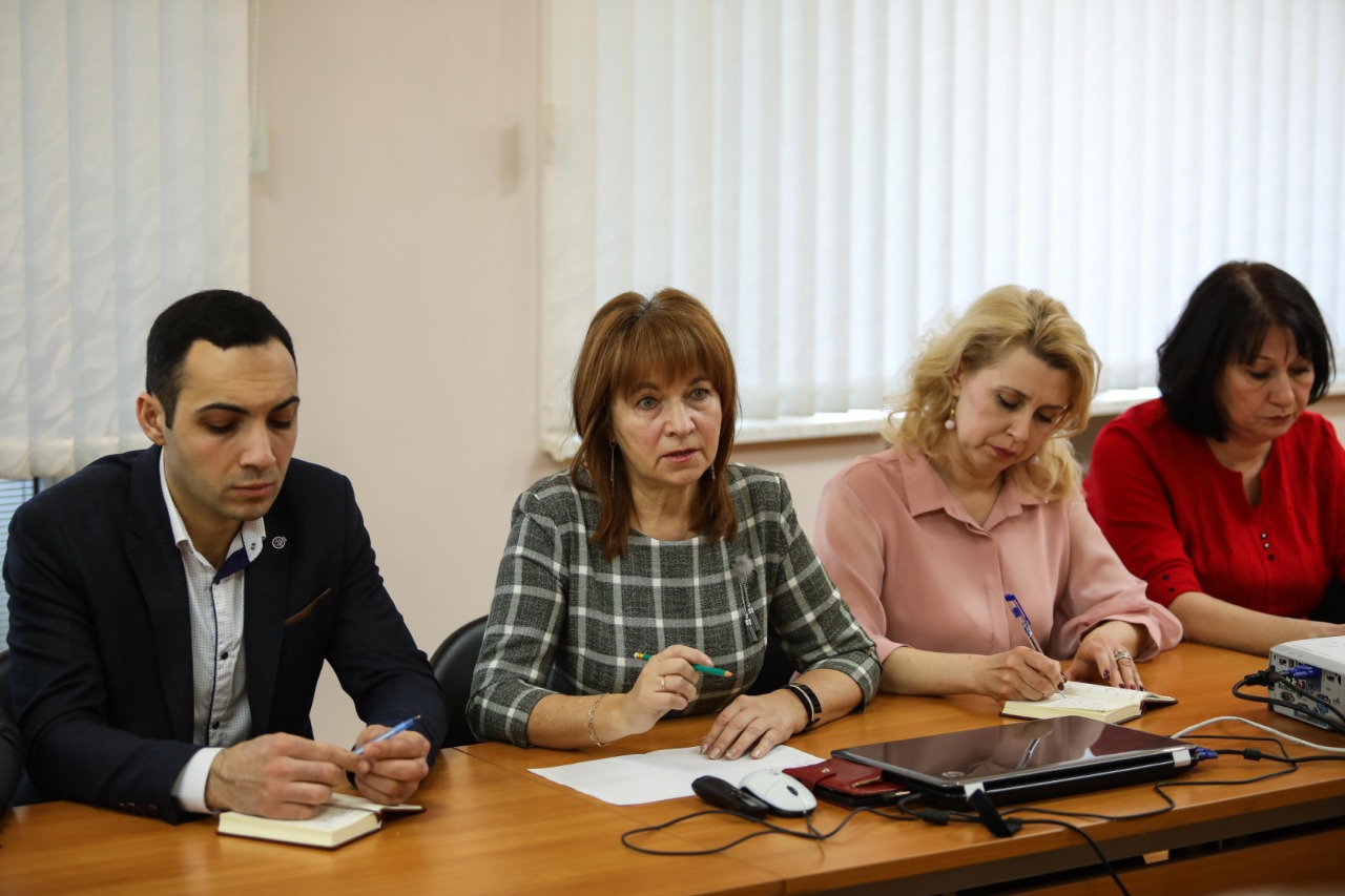 встреча Дмитрия Беспалова с представителями Первичной профсоюзной организации работников вуза встреча Дмитрия Беспалова с представителями Первичной профсоюзной организации работников вуза