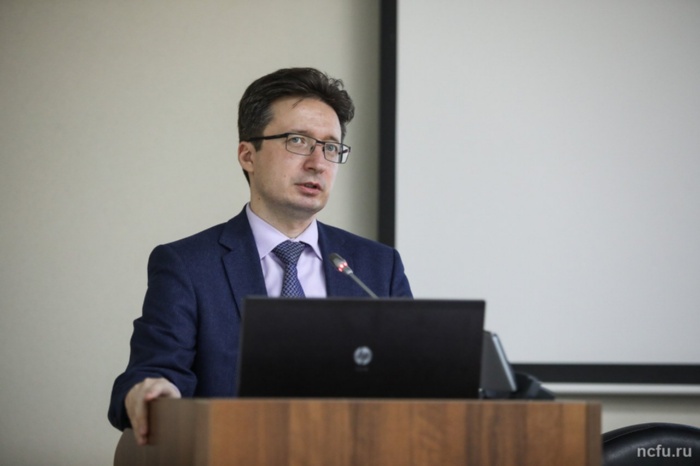 Представители ректората встретились с преподавателями Института информационных технологий и телекоммуникаций Представители ректората встретились с преподавателями Института информационных технологий и телекоммуникаций