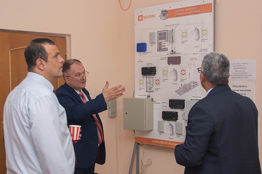 skfu-obsuzhdaet-sovmestnye-proekty-s-universitetom-palestiny-ncfu-ru-02