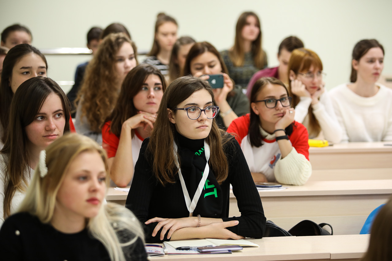 СКФУ обучает волонтеров для сопровождения лиц с ОВЗ
