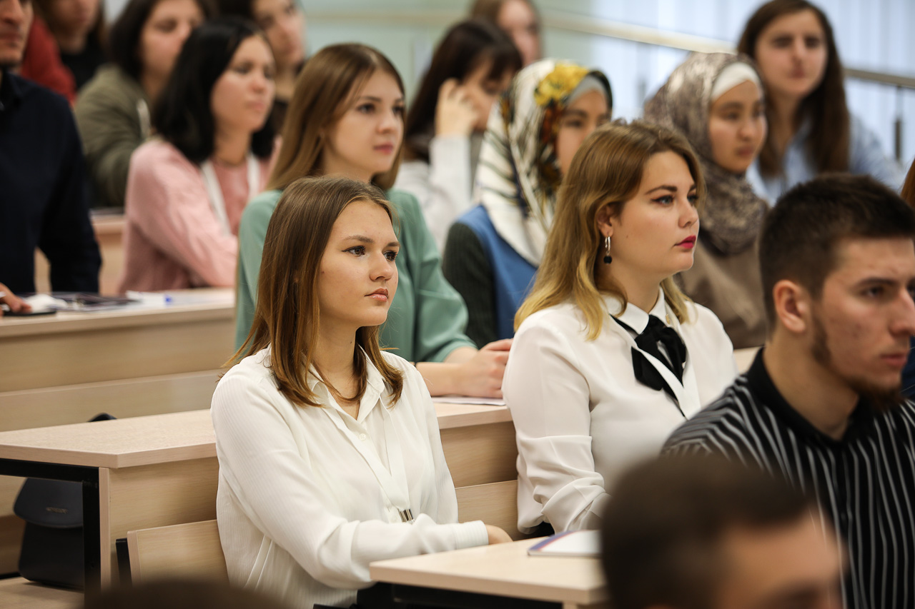 СКФУ обучает волонтеров для сопровождения лиц с ОВЗ