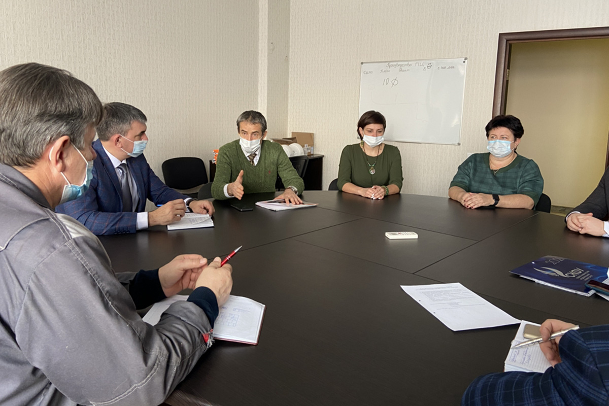 skfu-razvivaet-sotrudnichestvo-s-industrialnymi-partnerami-ncfu-ru-02 skfu-razvivaet-sotrudnichestvo-s-industrialnymi-partnerami-ncfu-ru-02