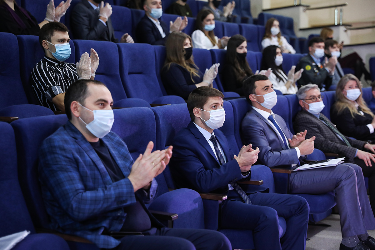 sostoyalas-ezhegodnaya-studencheskaya-premiya-gordost-skfu-03