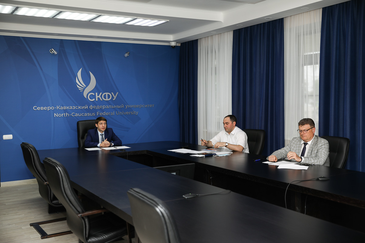 sovet-predstavitelej-regionov-sozdan-na-severnom-kavkaze-ncfu-ru-01 sovet-predstavitelej-regionov-sozdan-na-severnom-kavkaze-ncfu-ru-01