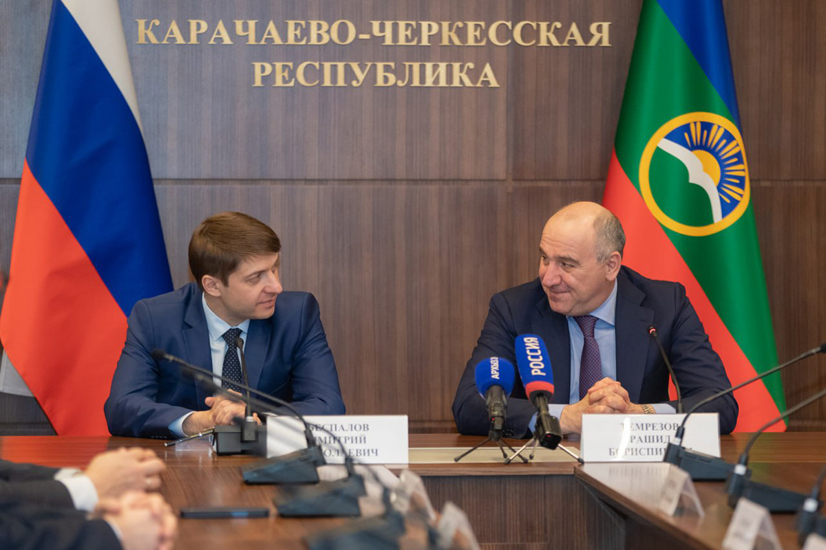 strategicheskie-napravleniya-sotrudnichestva-opredelili-pravitelstvo-kchr-i-skfu-ncfu-ru-03 strategicheskie-napravleniya-sotrudnichestva-opredelili-pravitelstvo-kchr-i-skfu-ncfu-ru-03