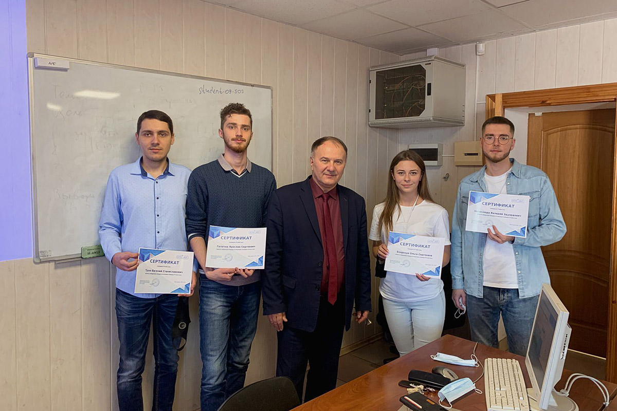 studentam-skfu-prisuzhdena-imennaya-stipendiya-astra-linux-ncfu.ru-02
