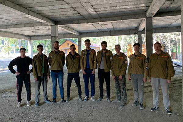 studenty-skfu-prinyali-uchastie-v-stroitelstve-mashuka-ncfu-01 studenty-skfu-prinyali-uchastie-v-stroitelstve-mashuka-ncfu-01