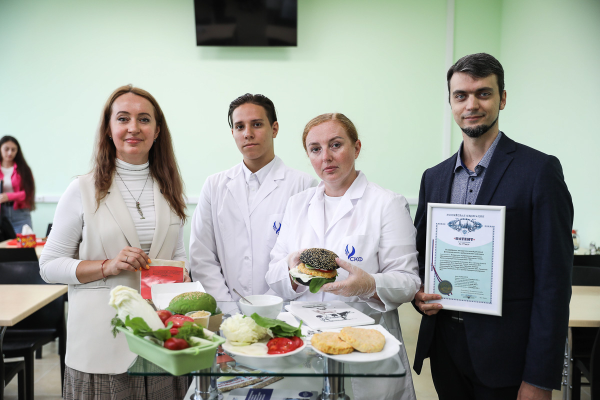 studenty-skfu-sozdali-umnyj-burger-ncfu-ru-01