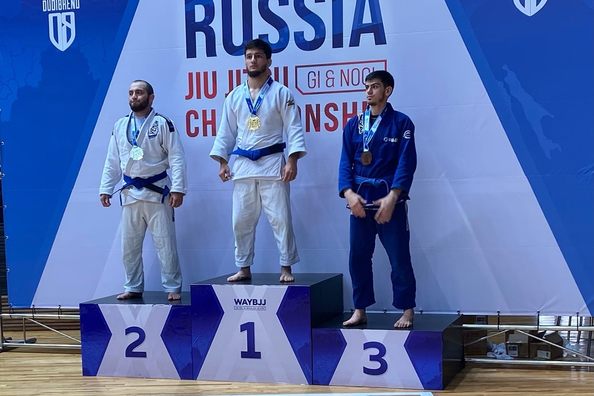 studenty-skfu-zvezdy-pryzhkov-i-dzhiu-dzhitsu-ncfu-ru-01 (2)