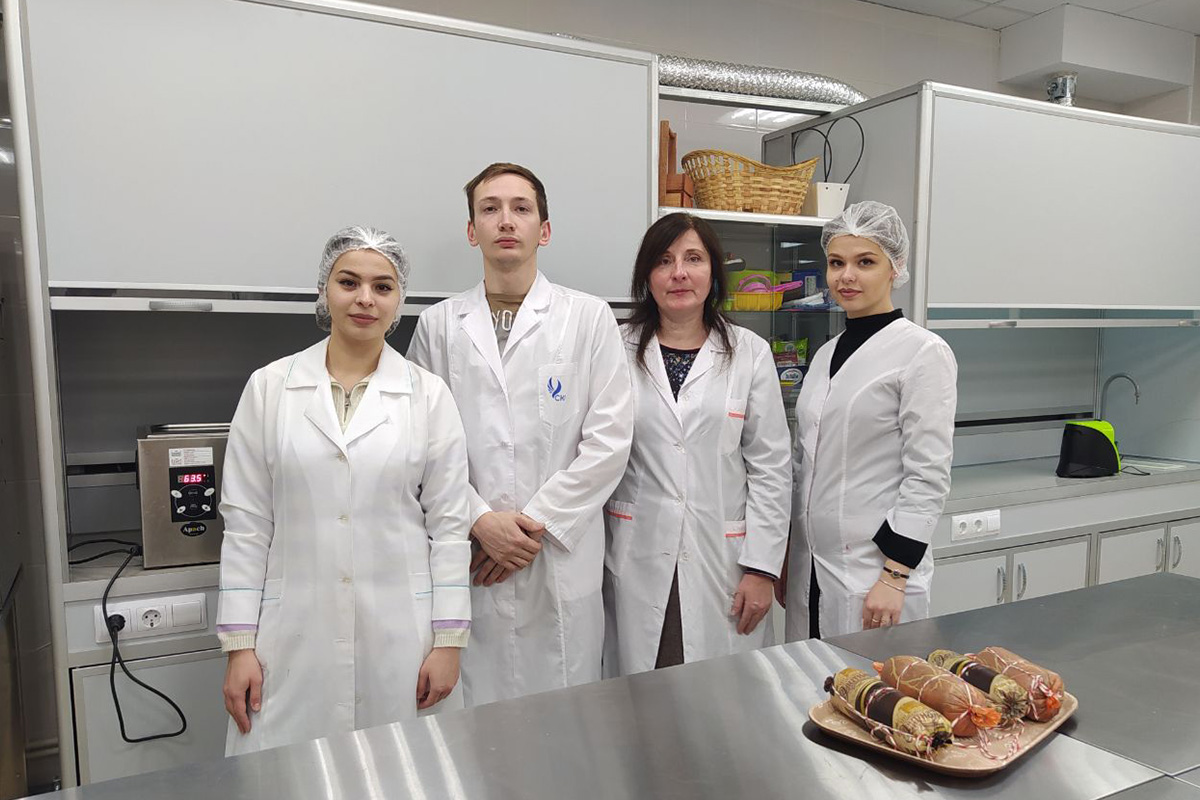 tekhnologi-skfu-razrabotali-recepturu-prazdnichnoj-mramornoj-kolbasy-ncfu-ru-1 tekhnologi-skfu-razrabotali-recepturu-prazdnichnoj-mramornoj-kolbasy-ncfu-ru-1