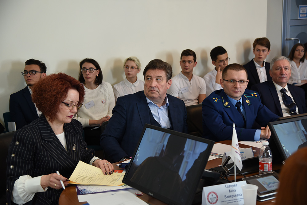 В СКФУ обсудили проблему коррупции