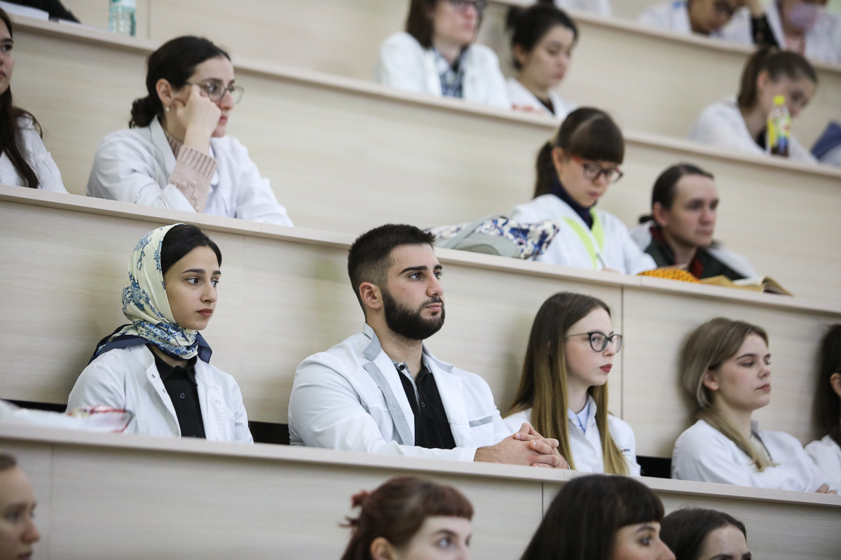 v-skfu-proshla-mezhdunarodnaya-konferenciya-psihofiziologiya-i-psihonejroehndokrinologiya-ncfu-ru-02