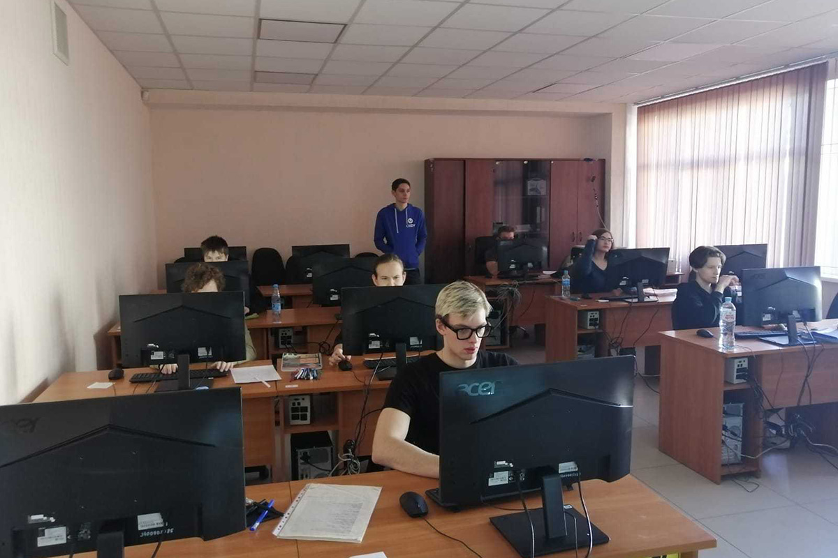 v-skfu-proshla-olimpiada-po-programmirovaniyu-kognitivnye-tekhnologii-2023-ncfu-ru-02