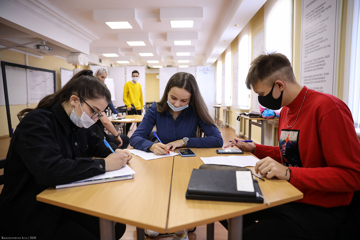 v-skfu-proshla-shkola-proektnoj-deyatelnosti-shag-2035-ncfu.ru-01