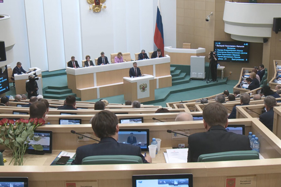valerij-falkov-vystupil-v-sovete-federacii-v-ramkah-pravitelstvennogo-chasa